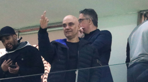 Brasil: Fotógrafo que tirou foto de Moraes fazendo gesto obsceno é demitido
