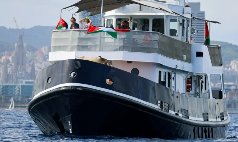 Mundo: ativistas pro-palestina abandonam barco ao descobrir militantes LGBT à bordo